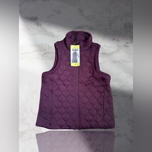 Kirkland Signature Women's Quilted
Vest in Maroon Size Small